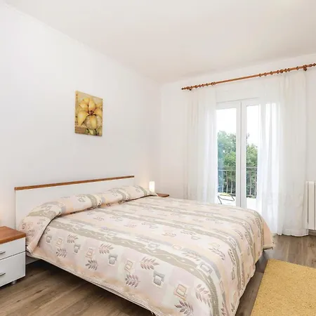 3 Bedroom Lovely In *